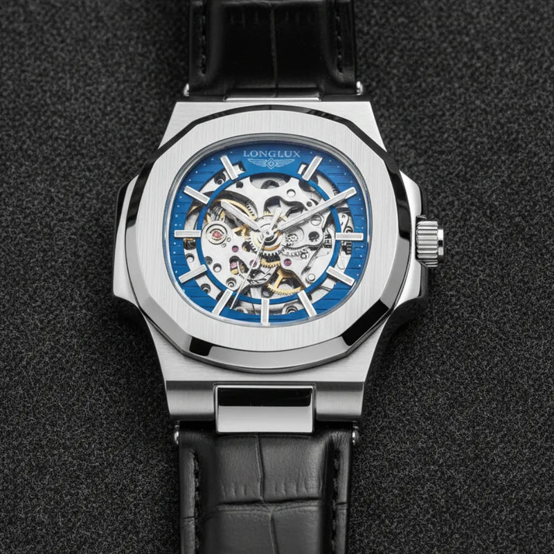 Movimento automático do LongLux Vanguard Blue — mecanismo visível através do mostrador skeleton